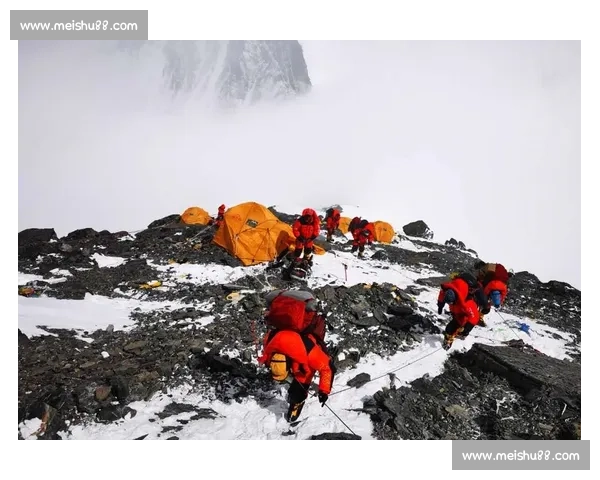 挑战极限攀登探索未知的山岳世界体验登山运动的魅力与精神